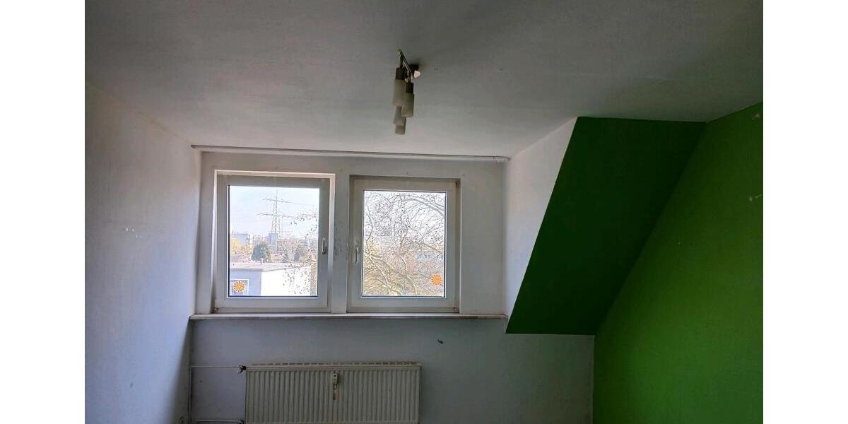 Dachgeschoßwohnung Gelsenkirchen Gelsenkirchen-West - 2 Zimmer, 120 m&sup2;, 810&euro; | Angebot:25782609