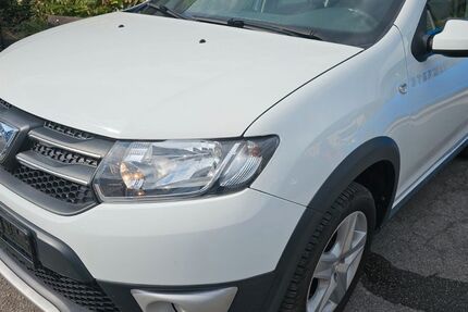 Dacia Sandero 54.270 km 5.650 &euro; Gelsenkirchen 45884