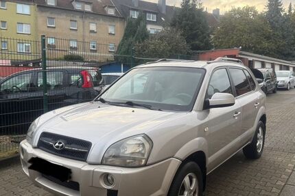 Hyundai TUCSON 221.000 km 3.200 &euro; Essen 45143