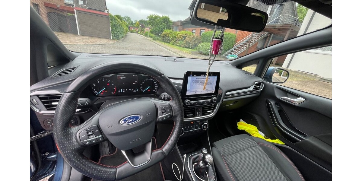 Ford Fiesta st line 95.143 km 14.900 &euro; Sprockhövel 45549