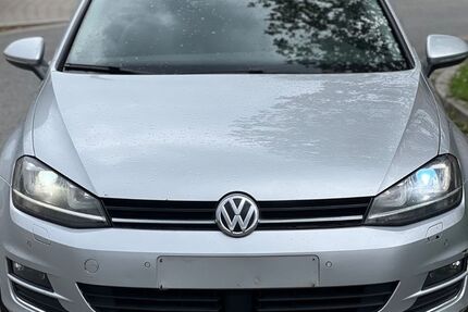 VW Golf 274.599 km 7.399 &euro; Essen 45276