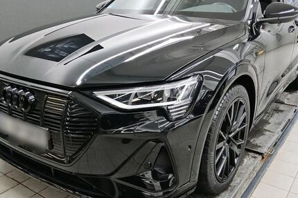 Audi e-tron 32.580 km 31.880 &euro; Hagen 58091