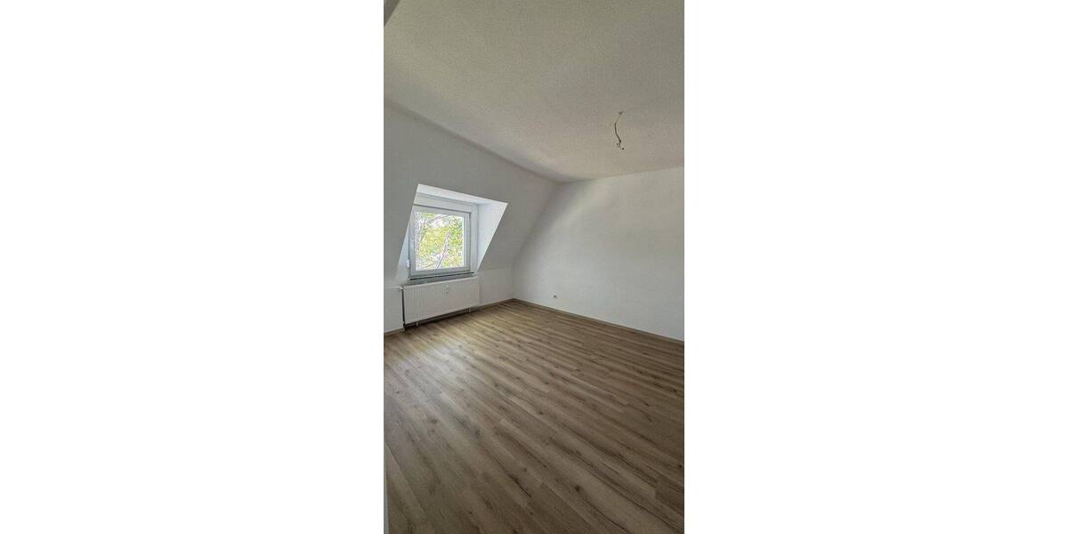 Etagenwohnung Bochum Langendreer - 4 Zimmer, 100 m&sup2;, 950&euro; | Angebot:26916863
