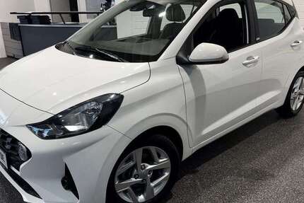 Hyundai i10 19.840 km 14.490 &euro; Oberhausen 46047
