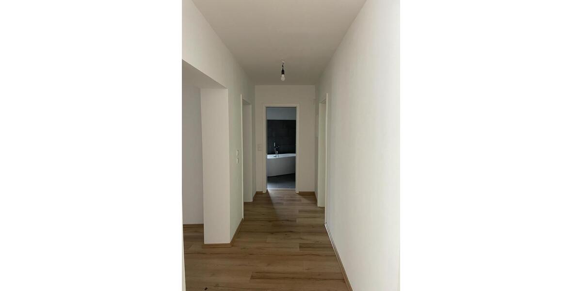 Etagenwohnung Wetter (Ruhr) - 3 Zimmer, 115 m&sup2;, 1.300&euro; | Angebot:26476402