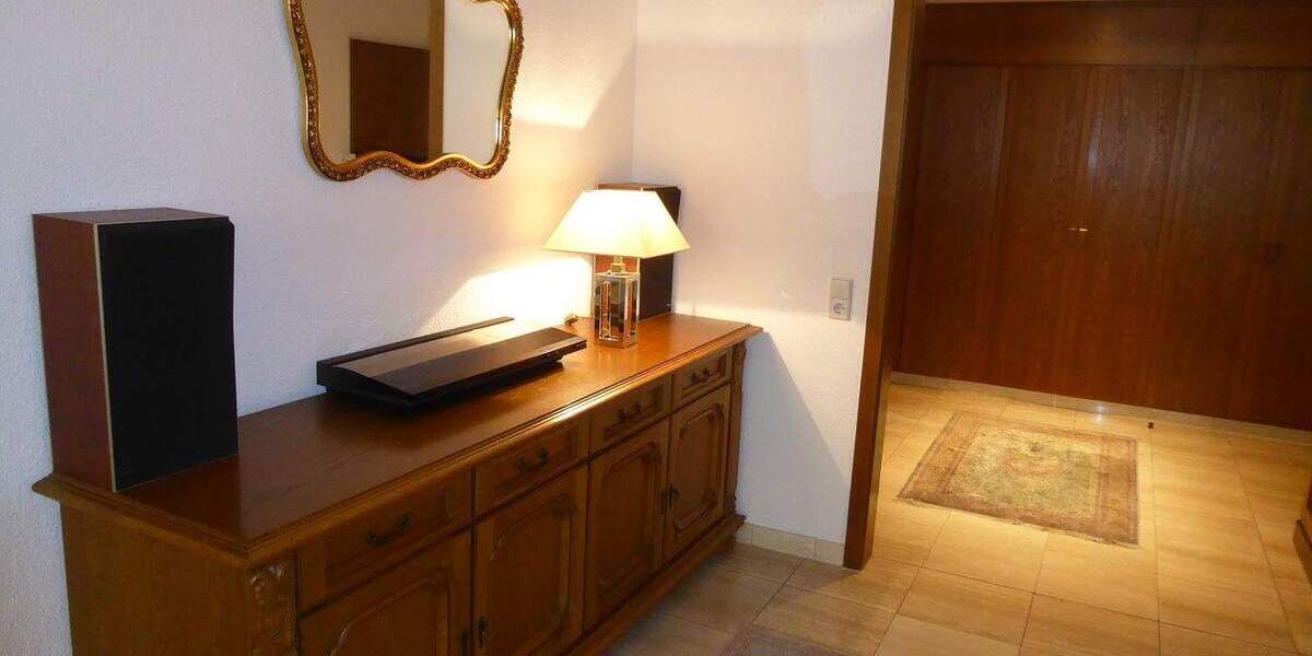 Etagenwohnung Dortmund Mitte - 3 Zimmer, 125 m&sup2;, 1.500&euro; | Angebot:25698606