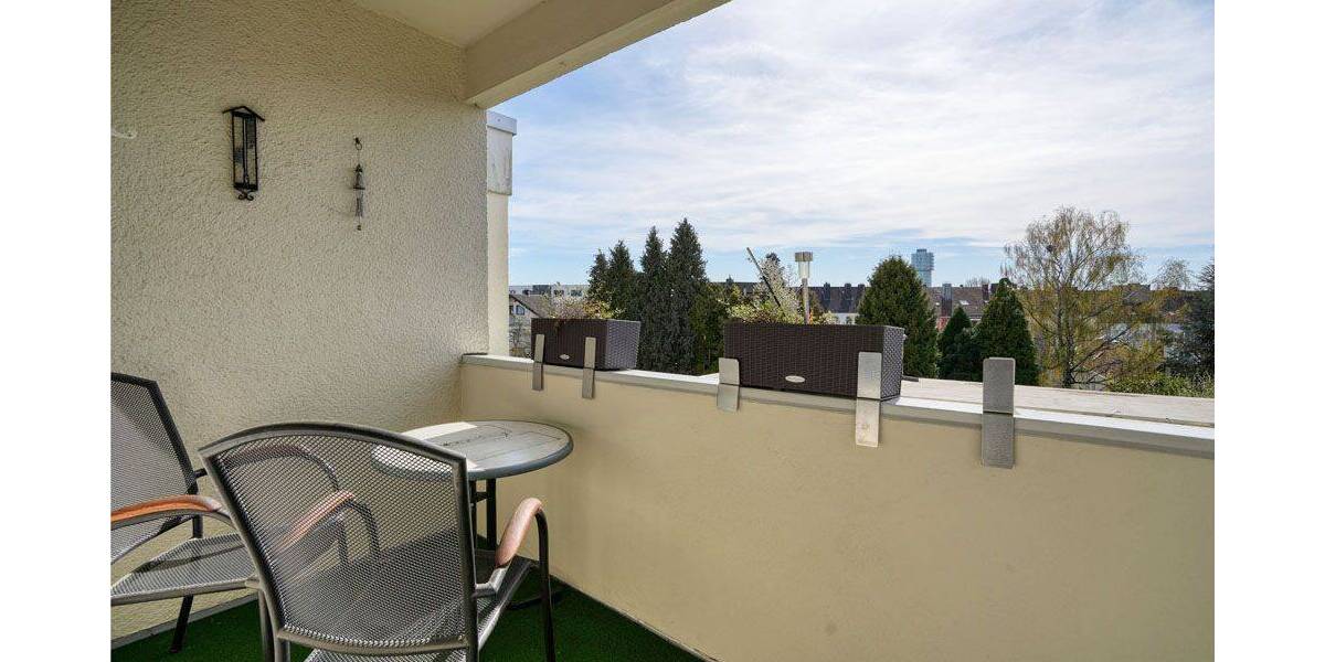 Etagenwohnung Bochum Innenstadt - 3 Zimmer, 77 m&sup2;, 200.000&euro; | Angebot:26542560