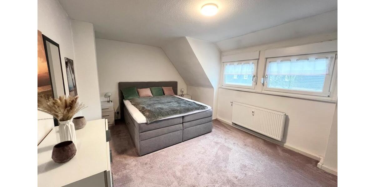 Dachgeschoßwohnung Lünen Brambauer - 3 Zimmer, 60 m&sup2;, 560&euro; | Angebot:25931876