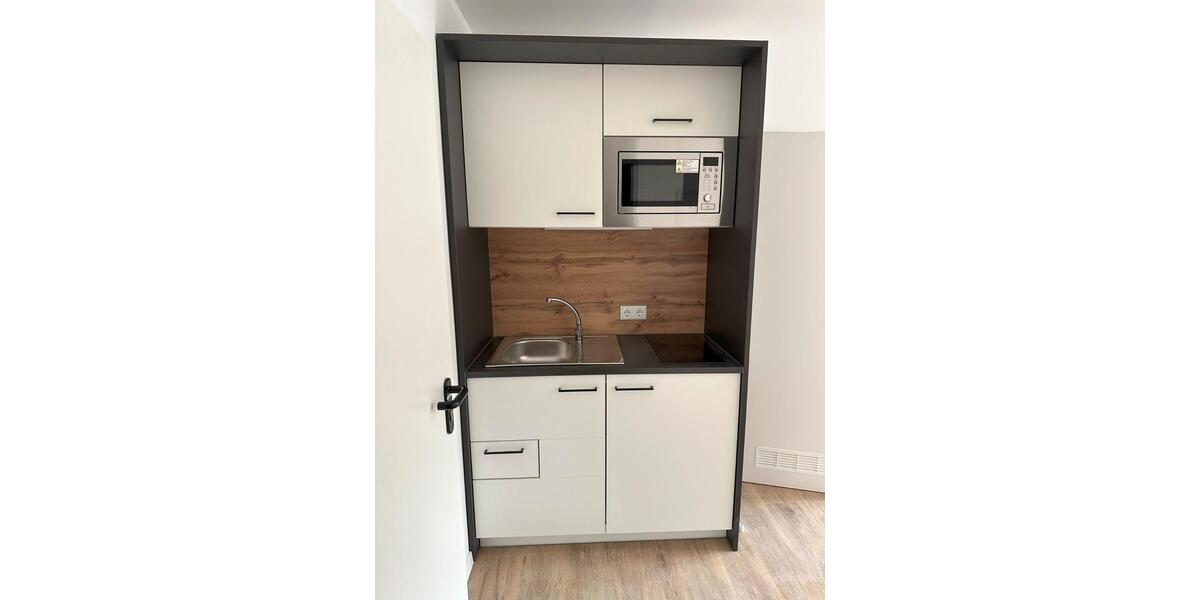 Erdgeschoßwohnung Essen Stadtbezirk VI - 1 Zimmer, 20 m&sup2;, 600&euro; | Angebot:26443465