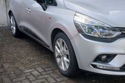 Renault Clio 75.600 km 8.499 &euro; Marl 45770