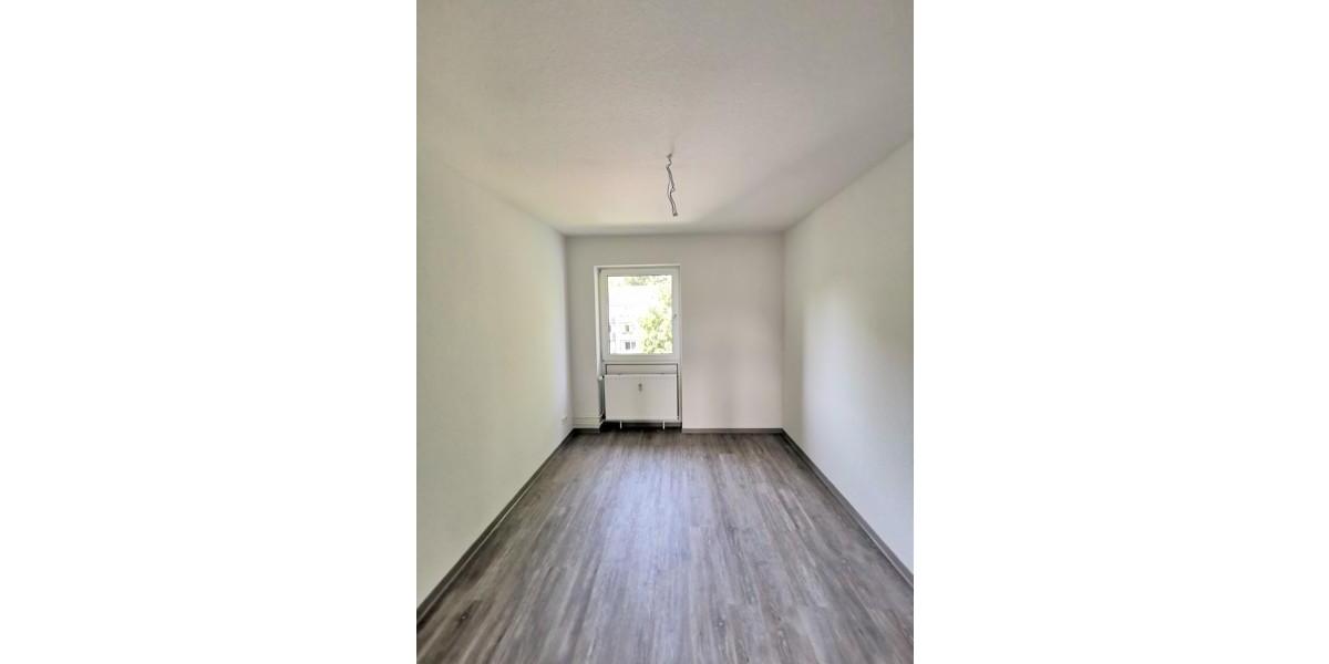 Etagenwohnung Wuppertal Gemarkung Langerfeld - 4 Zimmer, 97 m&sup2;, 825&euro; | Angebot:25974824