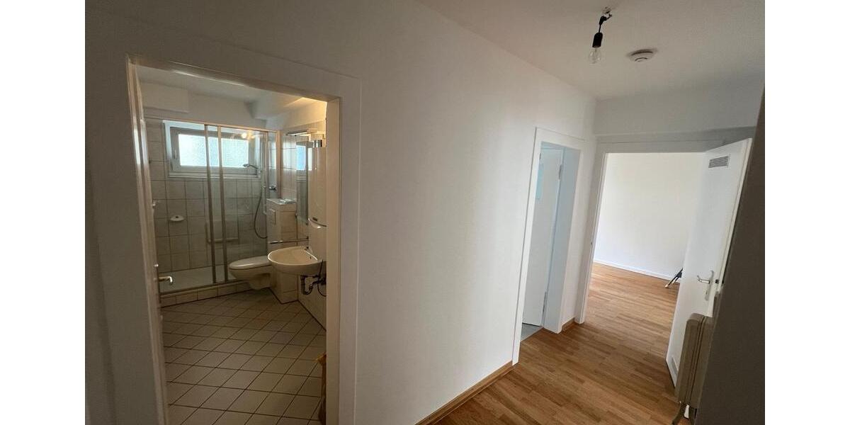 Etagenwohnung Essen Stadtbezirk II - 3.5 Zimmer, 63 m&sup2;, 775&euro; | Angebot:25920046