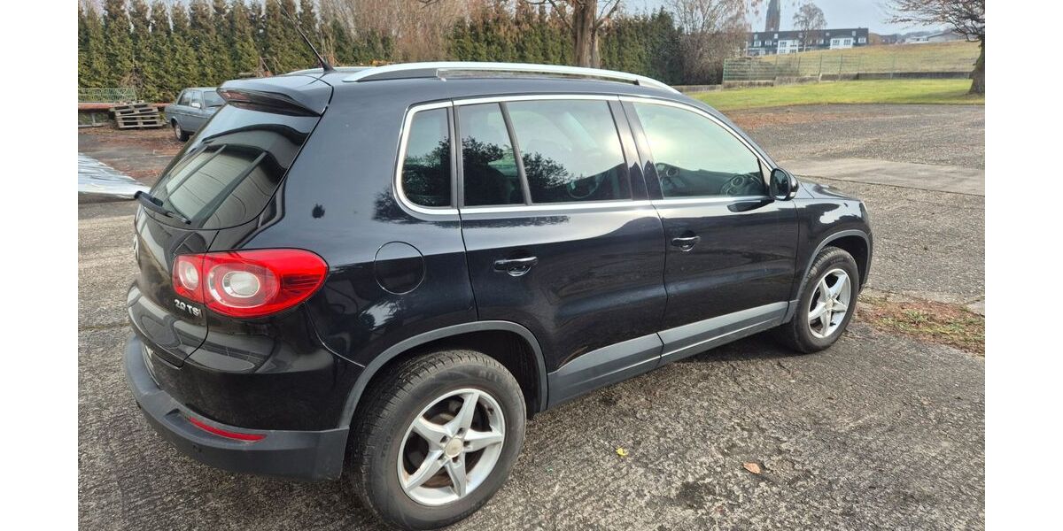 VW Tiguan 249.999 km 4.444 &euro; Herne 44628