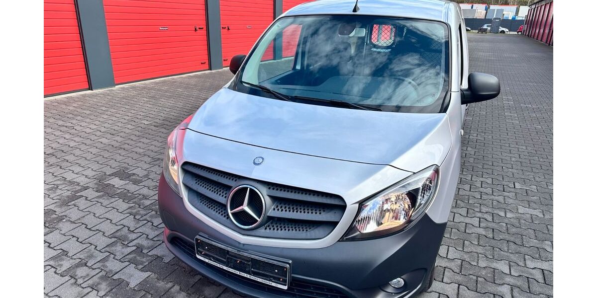 Mercedes-Benz Citan 131.816 km 10.200 &euro; Oberhausen 46145