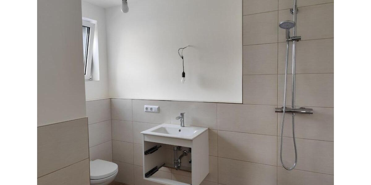 Doppelhaushälfte Essen Stadtbezirk VIII - 5.5 Zimmer, 134 m&sup2;, 2.350&euro; | Angebot:24130141