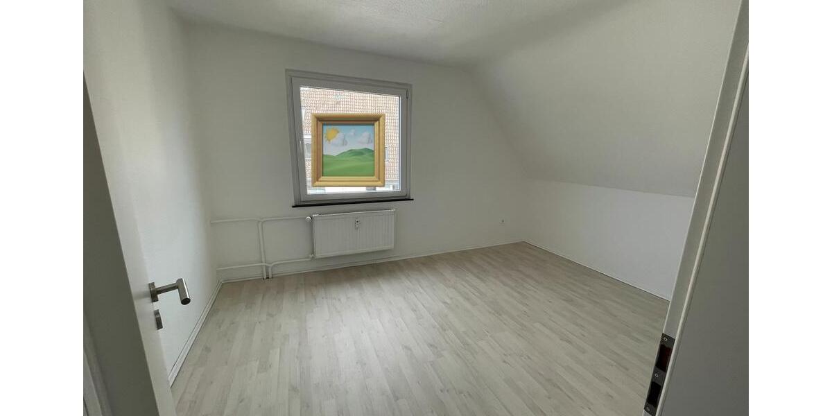 Dachgeschoßwohnung Dortmund Brackel - 2 Zimmer, 43 m&sup2;, 650&euro; | Angebot:25948930