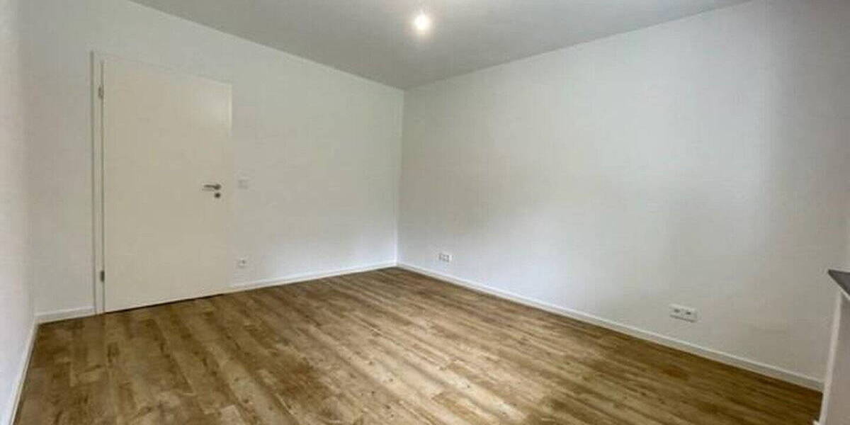 Etagenwohnung Mülheim Broich - 3 Zimmer, 76 m&sup2;, 460&euro; | Angebot:26527773