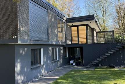 Haus Bochum / Wiemelhausen Wiemelhausen - 8 Zimmer, 260 m&sup2;, 3.400&euro; | Angebot:25899476