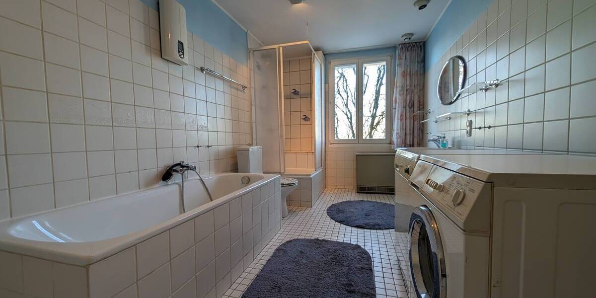 Etagenwohnung Wuppertal Barmen - 3 Zimmer, 96 m&sup2;, 174.000&euro; | Angebot:25677274