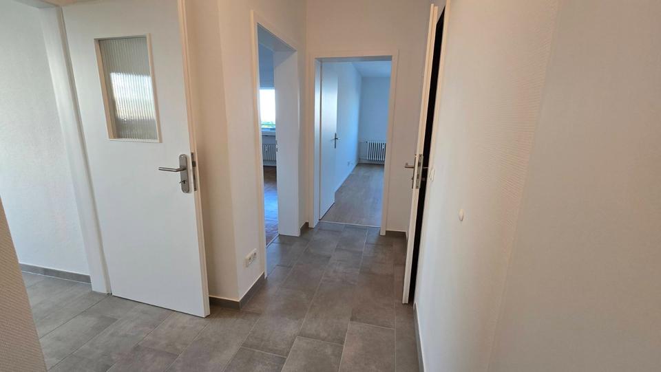 Etagenwohnung Essen Huttrop - 2.5 Zimmer, 67 m&sup2;, 680&euro; | Angebot:25945489
