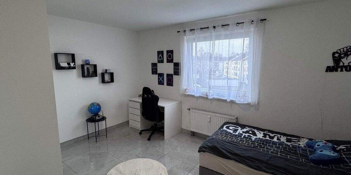 Etagenwohnung Schwerte - 2 Zimmer, 63 m&sup2;, 760&euro; | Angebot:25800979