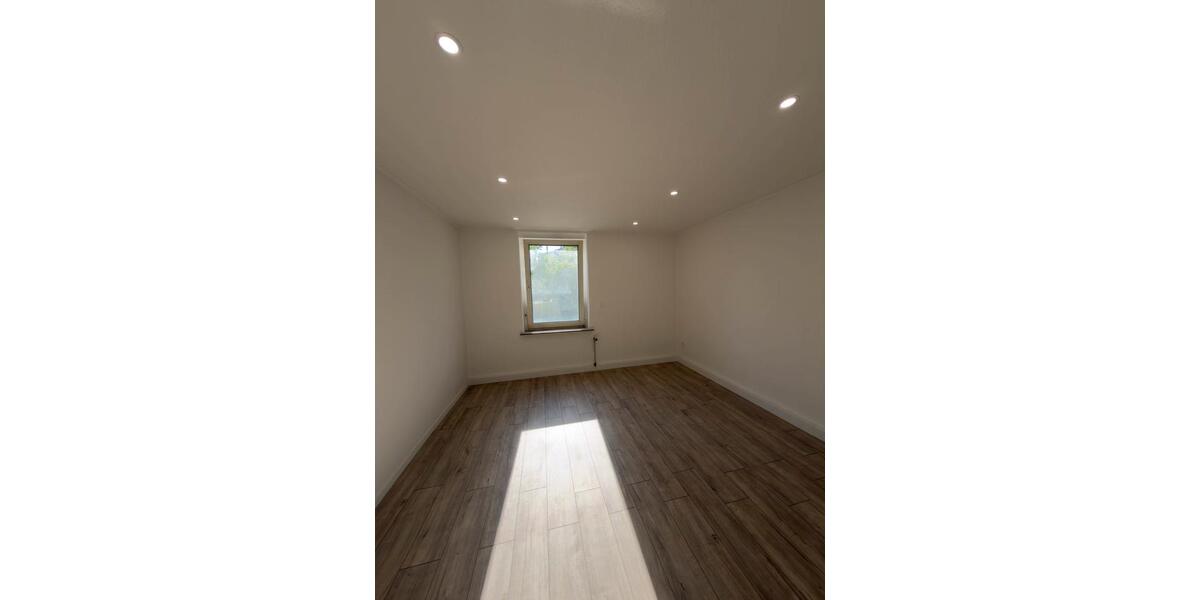 Erdgeschoßwohnung Waltrop - 4 Zimmer, 111 m&sup2;, 1.110&euro; | Angebot:26256367