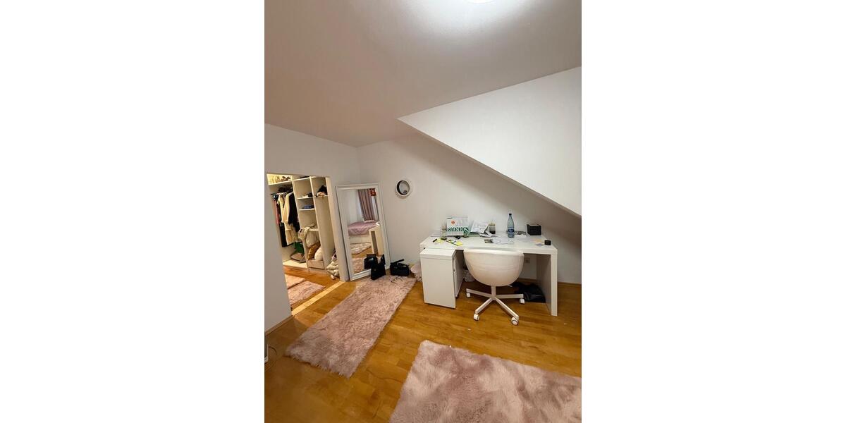 Reihenhaus Bochum Günnigfeld - 8 Zimmer, 225 m&sup2;, 610.000&euro; | Angebot:25793020