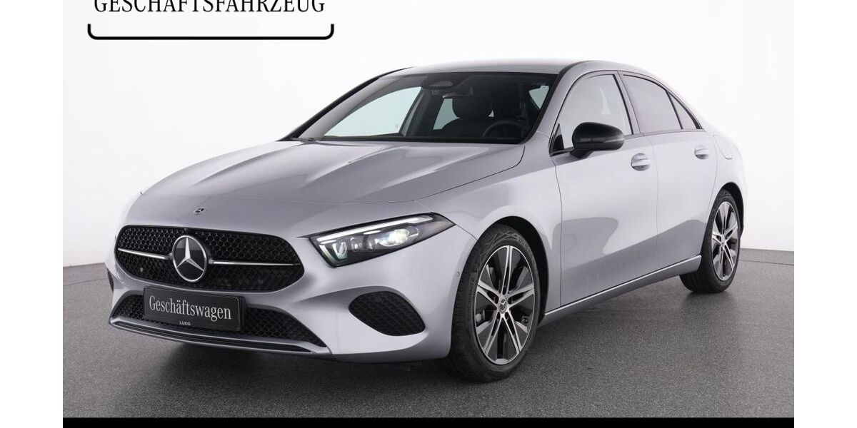 Mercedes-Benz A 180 7.900 km 34.510 &euro; Essen 45309