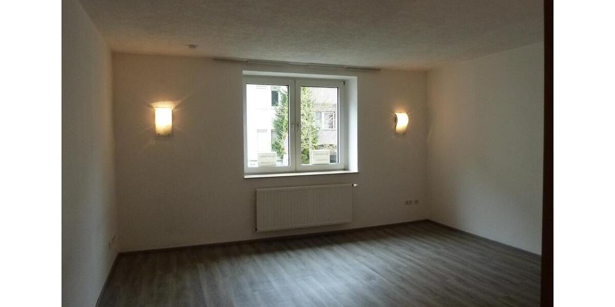 Erdgeschoßwohnung Hagen Hagen-Mitte - 3 Zimmer, 84 m&sup2;, 145.000&euro; | Angebot:26515342