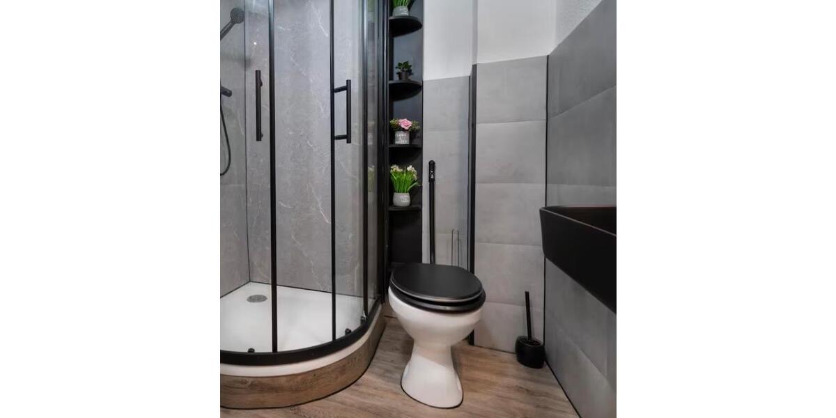 Etagenwohnung Essen Stadtkern - 1.5 Zimmer, 33 m&sup2;, 700&euro; | Angebot:25974610