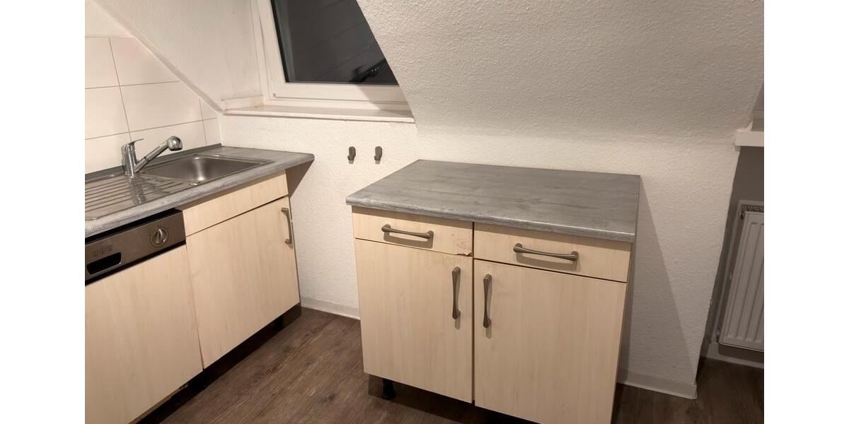 Dachgeschoßwohnung Essen Stadtbezirk VI - 3.5 Zimmer, 72 m&sup2;, 1.023&euro; | Angebot:25640158