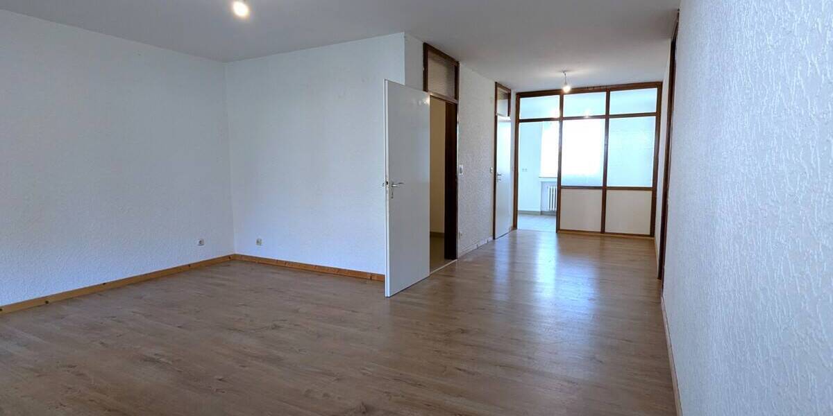 Etagenwohnung Bochum Querenburg - 3 Zimmer, 83 m&sup2;, 700&euro; | Angebot:26778888