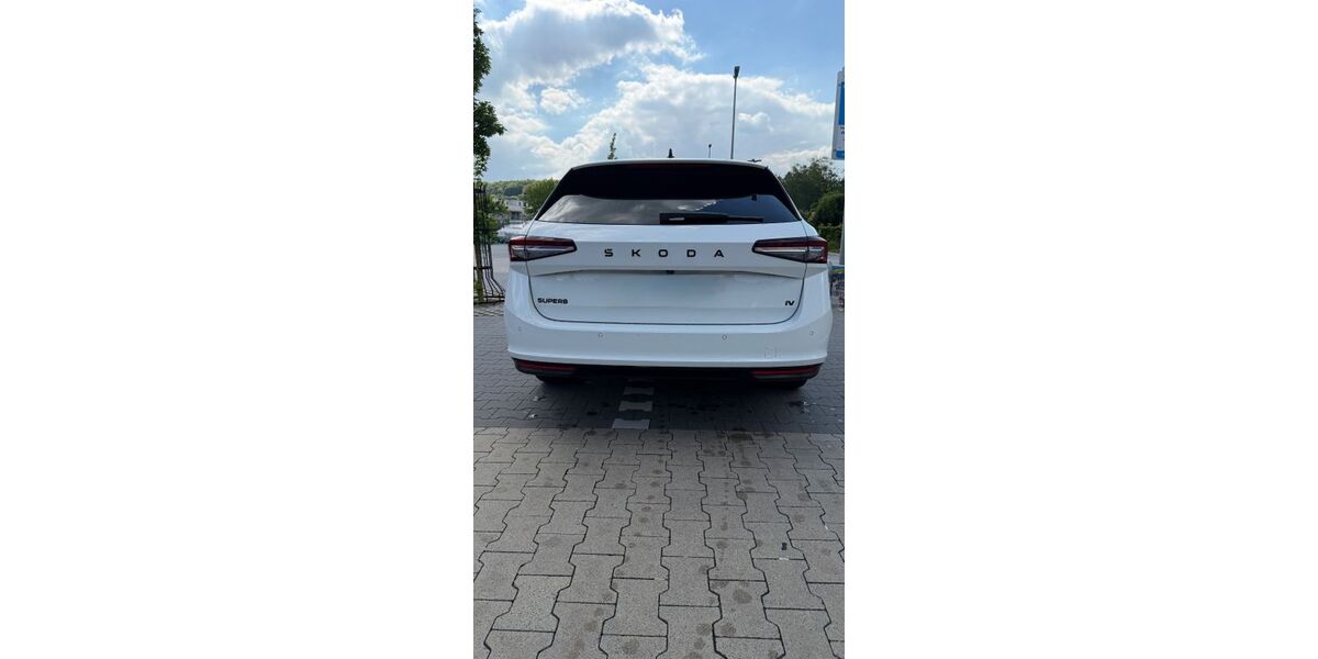 Skoda Superb 18.900 km 48.000 &euro; Wuppertal 42111