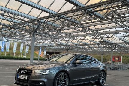 Audi A5 142.000 km 17.200 &euro; Castrop-Rauxel 44581