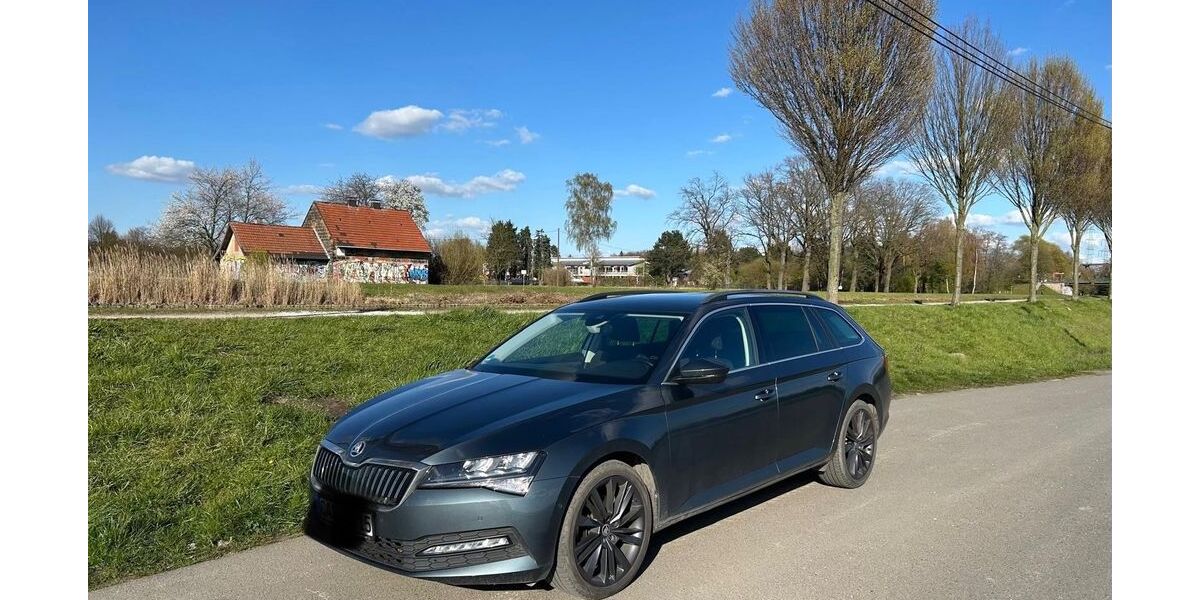 Skoda Superb 121.000 km 18.500 &euro; Castrop Rauxel 44581