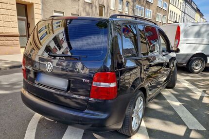 VW Touran 302.000 km 2.599 &euro; Gelsenkirchen 45888