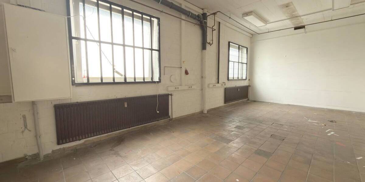 Gewerbeobjekt Oberhausen Lirich-Nord - 9 Zimmer, 2.300&euro; | Angebot:26585910