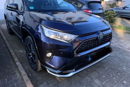 Toyota RAV 4 27.450 km 41.000 &euro; Gelsenkirchen 45884