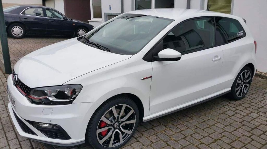 VW Polo 62.932 km 15.500 &euro; Essen 45355