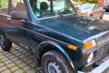 Lada Niva 60.000 km 8.000 &euro; Recklinghausen 45665