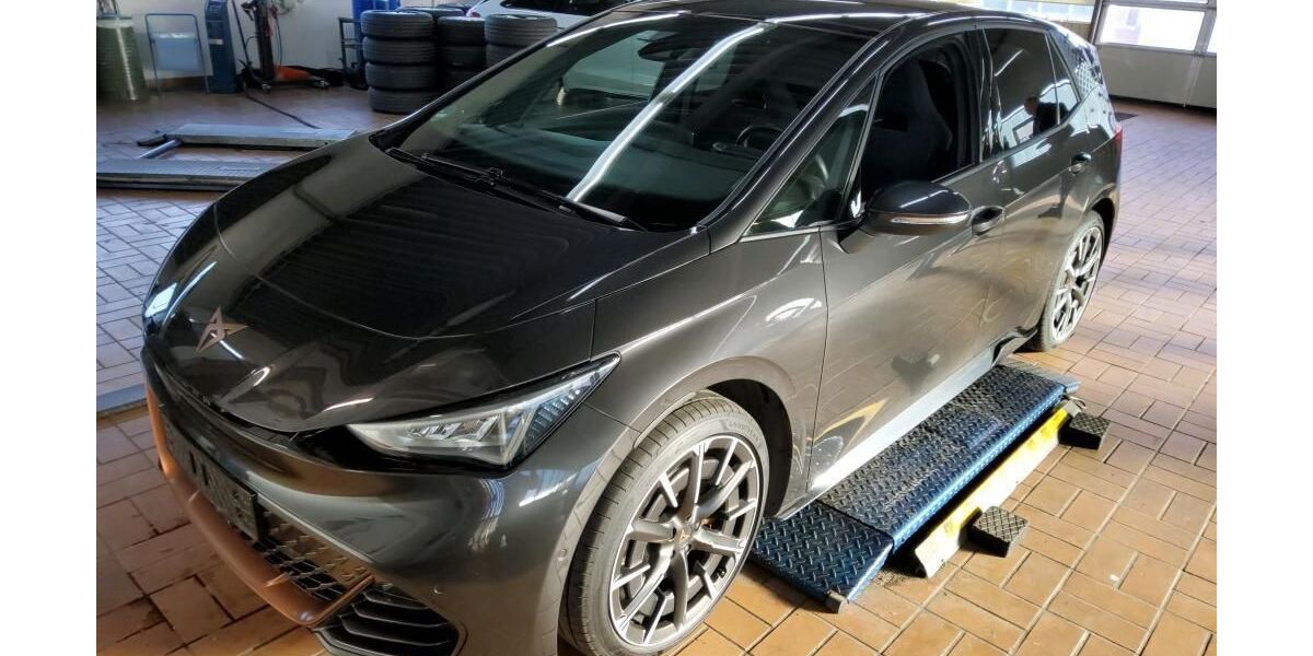 Cupra Born 49.407 km 26.950 &euro; Hagen 58091