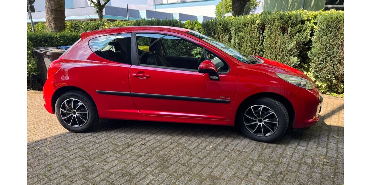 Peugeot 207 145.395 km 2.250 &euro; Gelsenkirchen 45892