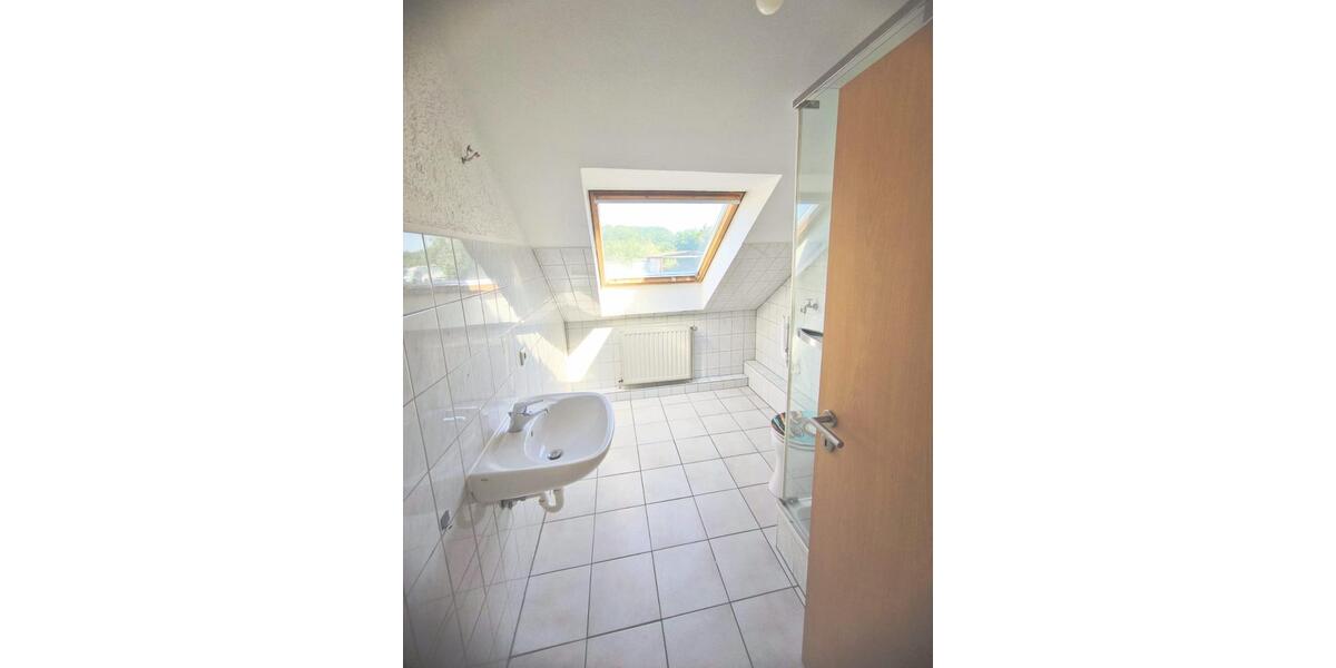 Dachgeschoßwohnung Witten Rüdinghausen - 3.5 Zimmer, 70 m&sup2;, 600&euro; | Angebot:25690776