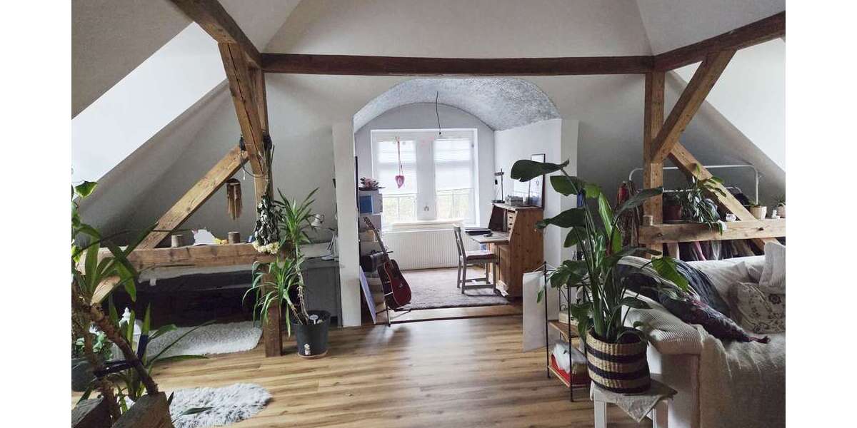 Etagenwohnung Wuppertal Langerfeld - 4 Zimmer, 110 m&sup2;, 685&euro; | Angebot:25385231