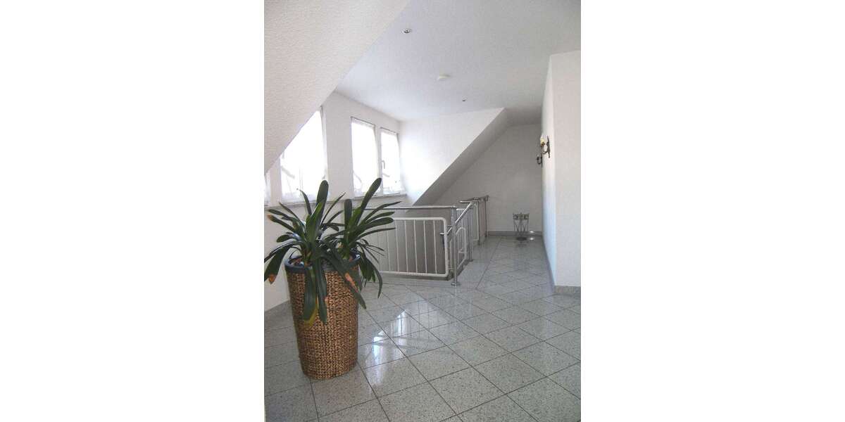 Etagenwohnung Essen Stadtbezirk II - 2 Zimmer, 92 m&sup2;, 850&euro; | Angebot:25985510