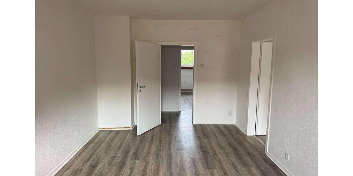 Etagenwohnung Gelsenkirchen - 3 Zimmer, 72 m&sup2;, 430&euro; | Angebot:23226683