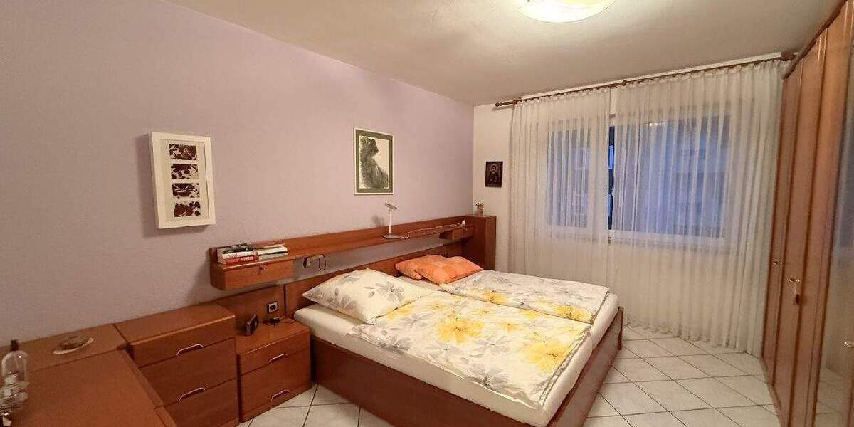 Etagenwohnung Dortmund Mitte - 4 Zimmer, 98 m&sup2;, 280.000&euro; | Angebot:25673052