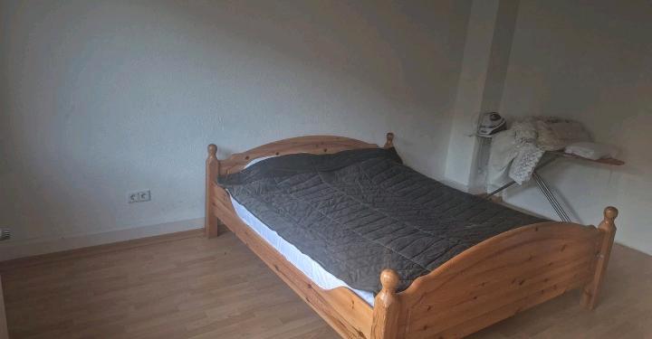 Etagenwohnung Hagen - 5 Zimmer, 120 m&sup2;, 1.100&euro; | Angebot:25936383