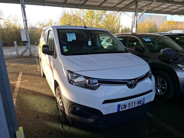 Toyota Proace City 124.000 km 15.890 &euro; Gelsenkirchen 45884