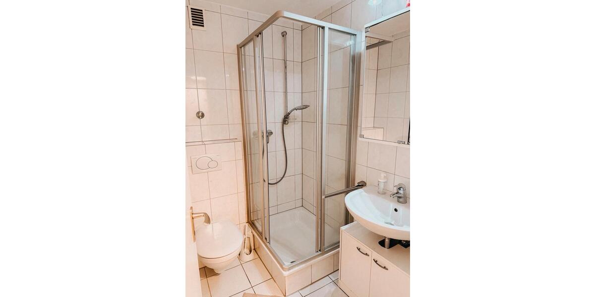 Dachgeschoßwohnung Essen Stadtbezirk V - 3.5 Zimmer, 78 m&sup2;, 1.090&euro; | Angebot:25942485